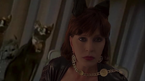 Granny Catwoman: Feline Cocksucking Fiend – Free HD MILF Porn