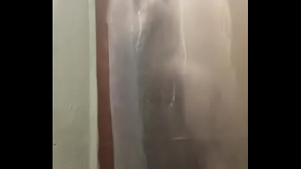 Me masturbo delicioso en la ducha – Free HD MILF Porn